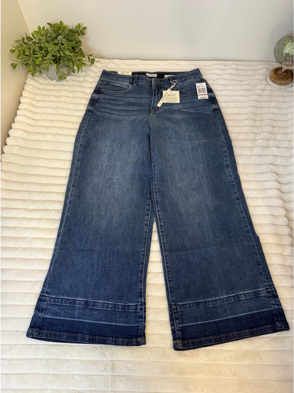 Curve Appeal high rise wide leg crop jeans size 12 31